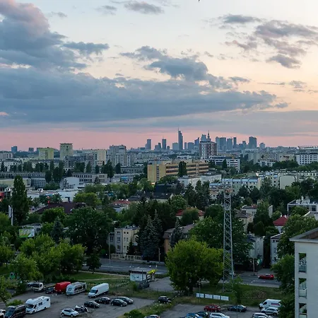 Rentplanet - Komorska Apartment Warsaw