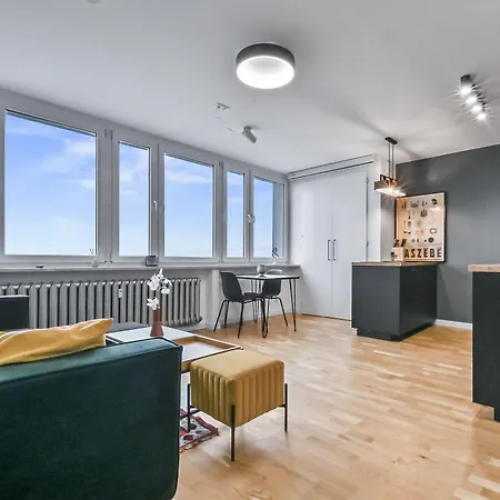 Rentplanet - Komorska Appartement Varsovie